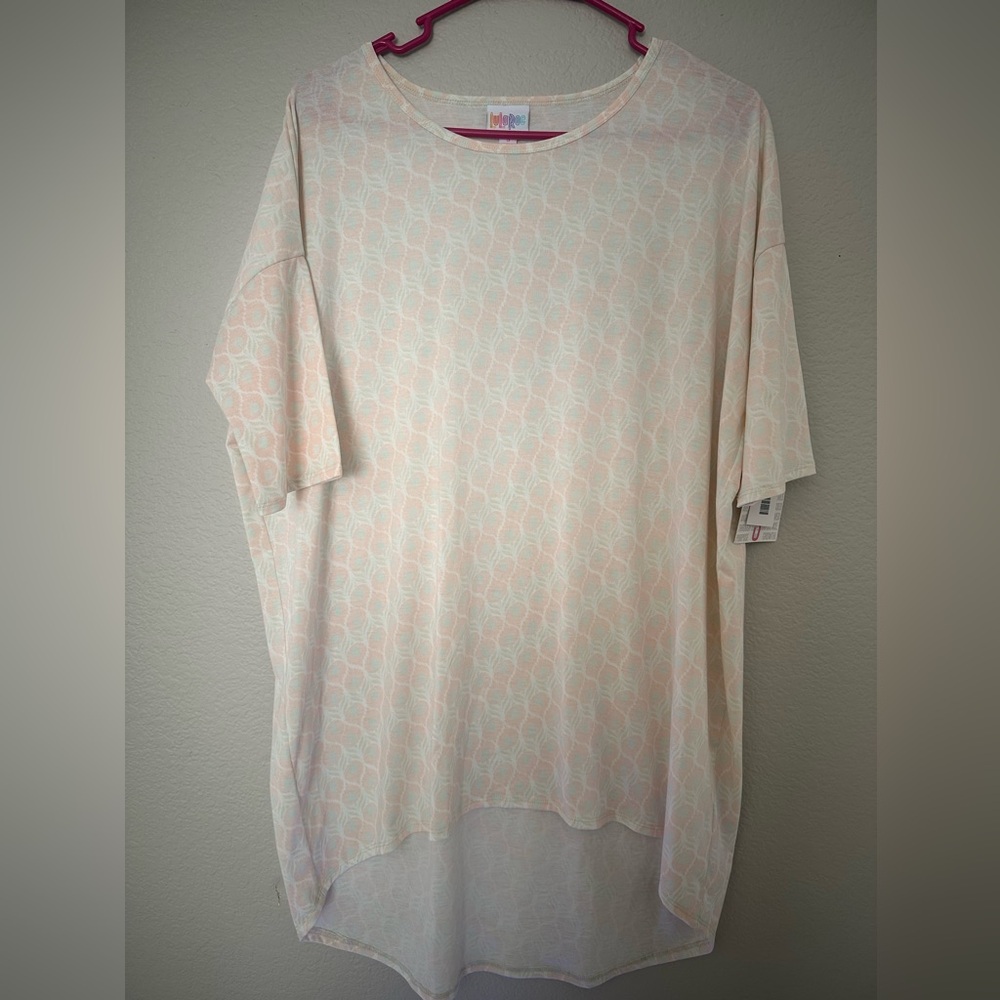 LuLaRoe Cream Tunic Relaxed Fit Short Sleeve